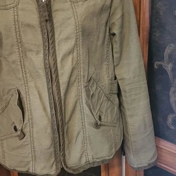 Anthropologie Lace embellished Jacket - Picture 6 of 10